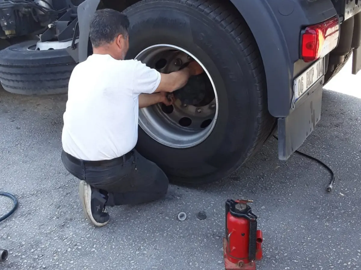 Kalkandere Oto Lastikçi